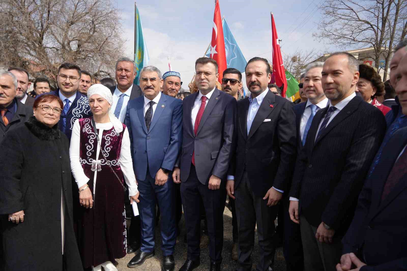 Zorlu’dan Netanyahu’ya sert tepki: "Türkiye’nin kararlı duruşuna karşı bir hazımsızlık var"
Zorlu’dan Netanyahu’ya sert tepki: "Türkiye’nin kararlı duruşuna karşı bir hazımsızlık var"