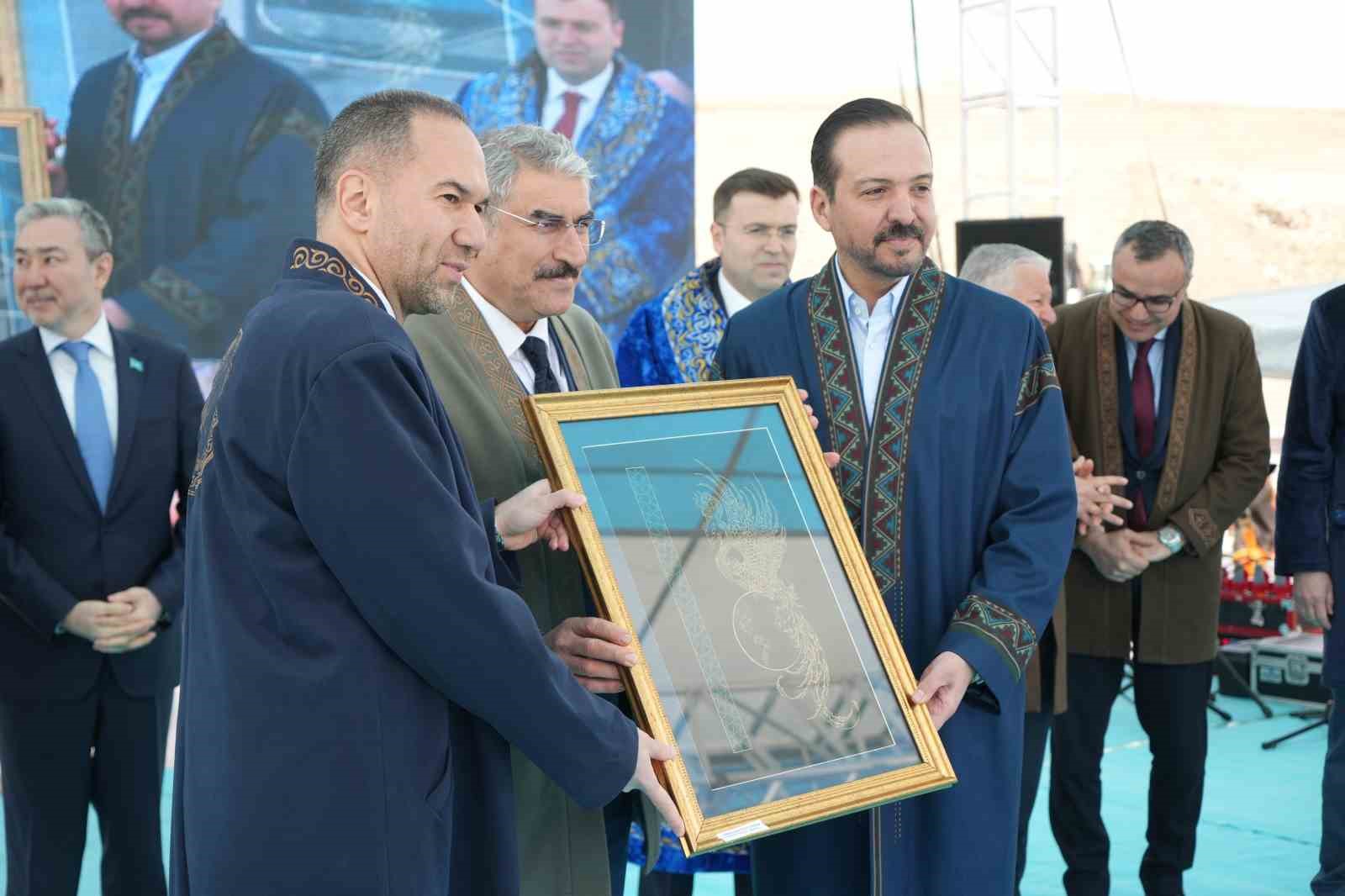 Zorlu’dan Netanyahu’ya sert tepki: "Türkiye’nin kararlı duruşuna karşı bir hazımsızlık var"
Zorlu’dan Netanyahu’ya sert tepki: "Türkiye’nin kararlı duruşuna karşı bir hazımsızlık var"