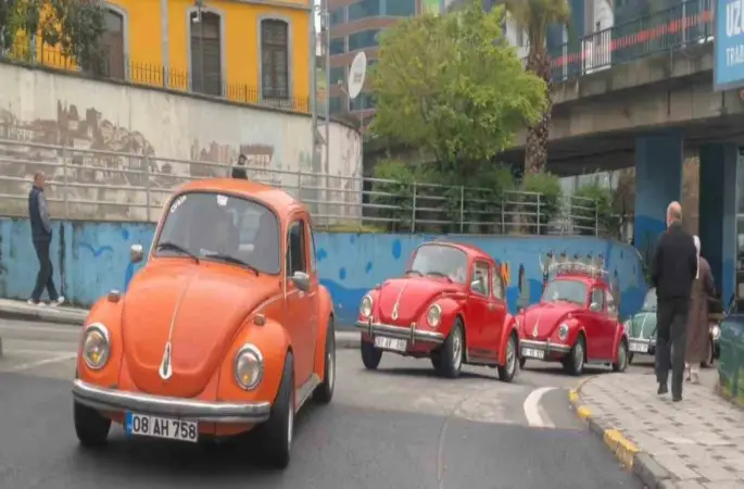 23 Nisan’da vosvoslar çocuklar için sürdü
