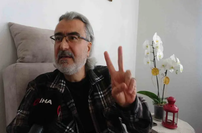 28 Şubat mağduru Şimşek: "Başörtülü eşimi ticari taksi ile gece arka koltukta saklayıp lojmana geçiriyordum"
