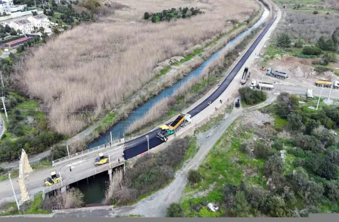 3 ilçedeki 545 milyon TL’lik yol yatırımı devam ediyor

