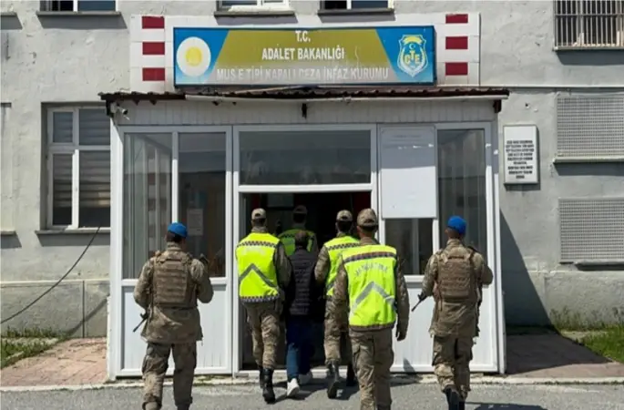 30 yıl hapis cezası bulunan şahıs Muş’ta yakalandı
