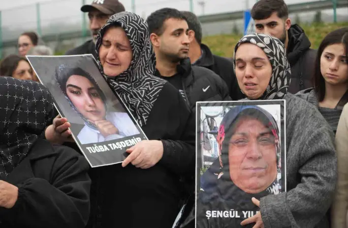 7 kişinin öldüğü yangın davasında aileler gözyaşlarına boğuldu
