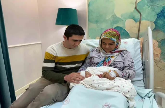 8 yıllık evlat hasreti yılbaşında son buldu: Tunceli’de 2026’nın ilk bebeği "Sahra" dünyaya gözlerini açtı
