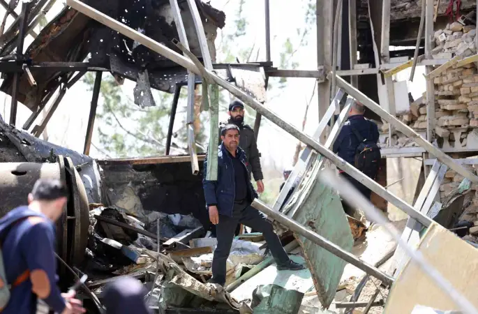 ABD ve İsrail’in Tahran’daki Şehit Beheşti Üniversitesi’ne saldırısı büyük yıkıma yol açtı
