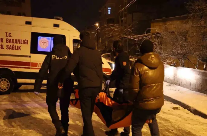 Açık bırakılan ocaktan sızan gaz bir kişi zehirlendi
