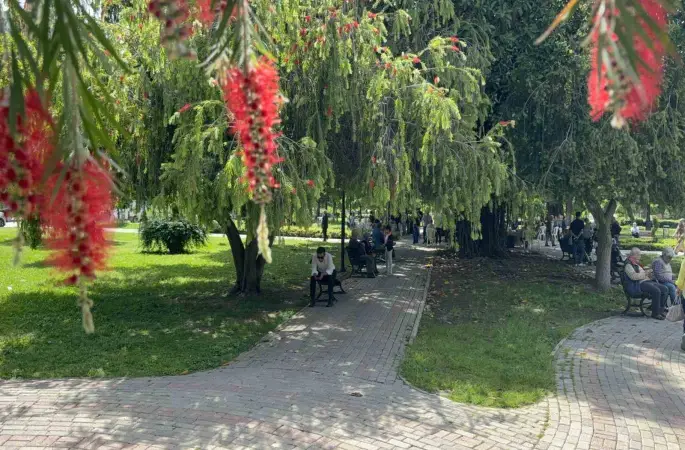 Adana’da termometreler 41 dereceyi gösterdi
