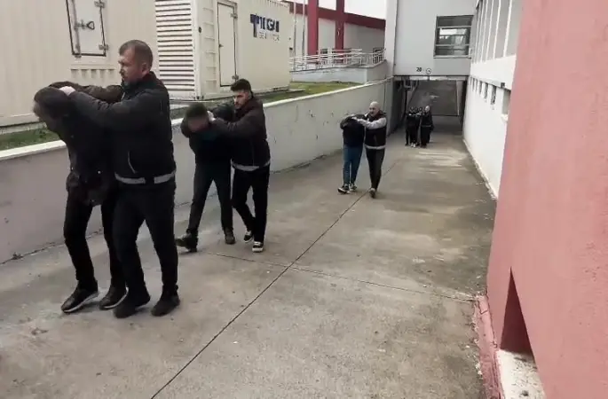 Adana’da torbacı operasyonu: 7 tutuklama
