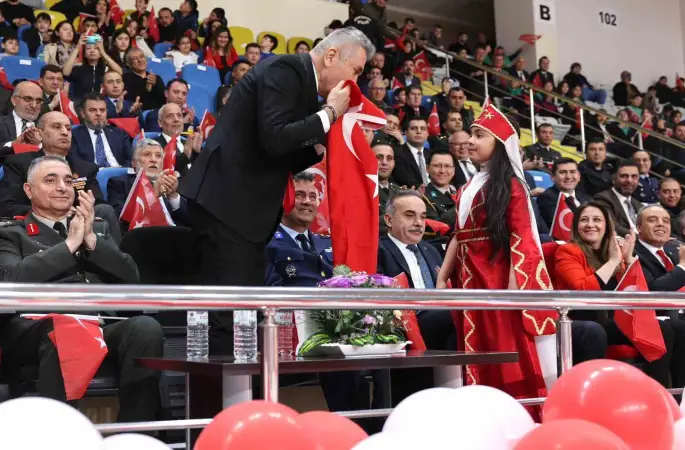 Afyonkarahisar’da 23 Nisan coşkusu
