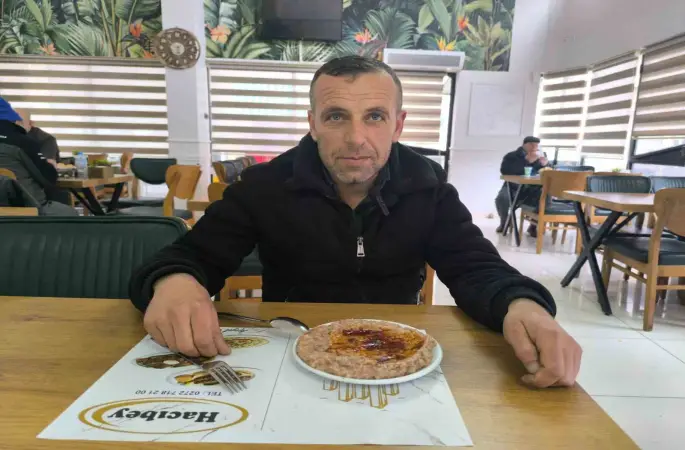 Afyonkarahisar’ın damak çatlatan lezzetinin sırrını işi ustaları anlattı
