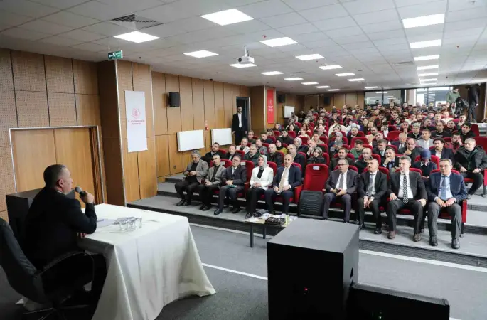 Ağrı Milli Eğitim Müdürü Kökrek, Patnos’ta eğitim çalışmalarını inceledi
