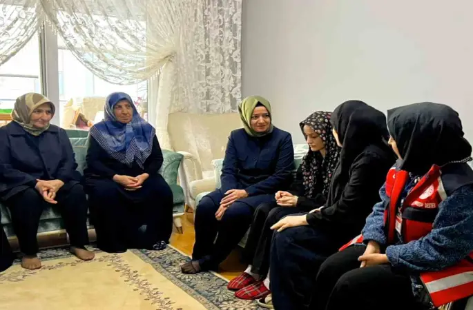 AK Parti Genel Başkan Yardımcısı Kaya, Kahramanmaraş’ta öğrencilerin aileleriyle bir araya geldi
