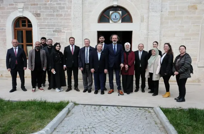 AK Parti İstanbul Milletvekilleri, cuma günleri sahaya inerek vatandaşlarla buluşuyor
