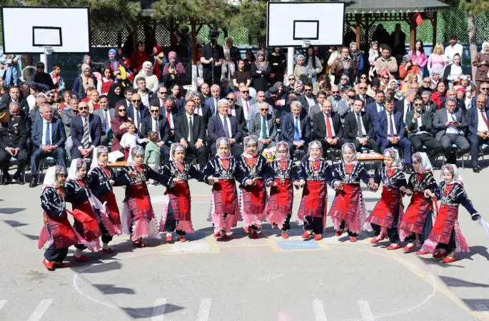 Aksaray’da 23 Nisan coşkuyla kutlandı
