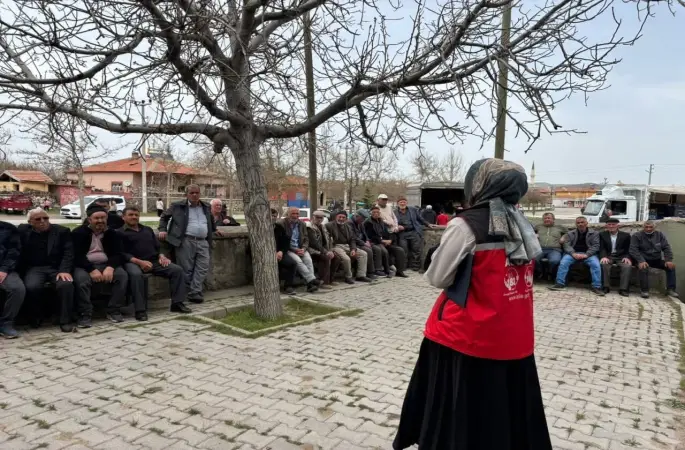 Aksaray’da yaşlılara "Yaşlı Sağlığı ve Aile İçi İletişim" eğitimi veriliyor
