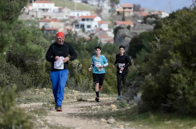 Aliağa, Türkiye Oryantiring Şampiyonası’na ev sahipliği yaptı

