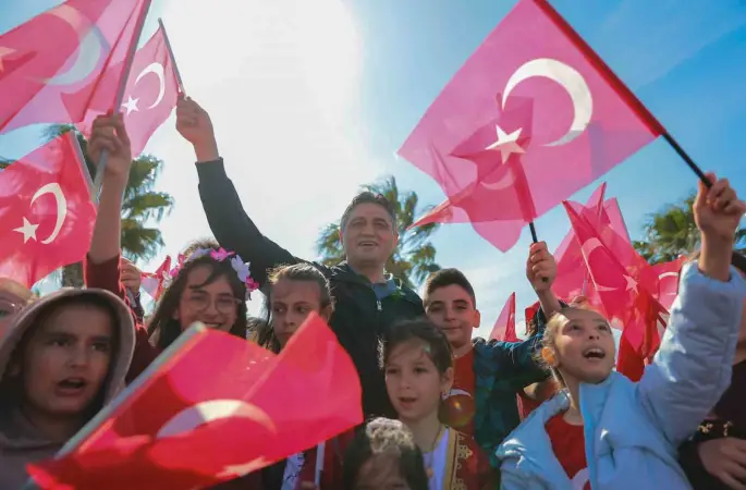 Aliağa’da 23 Nisan Çocuk Bayramı coşkuyla kutlandı
