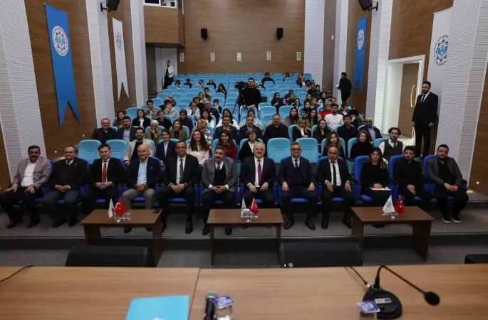 ALKÜ’de iki dev destan tek yürekte buluştu
