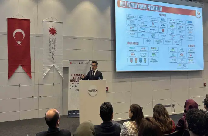 Almanya’da Türk öğrenciler ile Türkiye’nin savunma devleri buluştu
