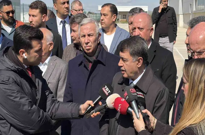 Ankara’da boya fabrikasındaki yangın kontrol altına alındı
