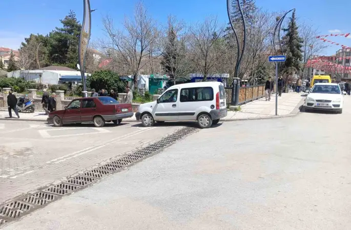 Ankara’da kamyonun üzerinden geçtiği yabancı uyruklu çocuk hayatını kaybetti
