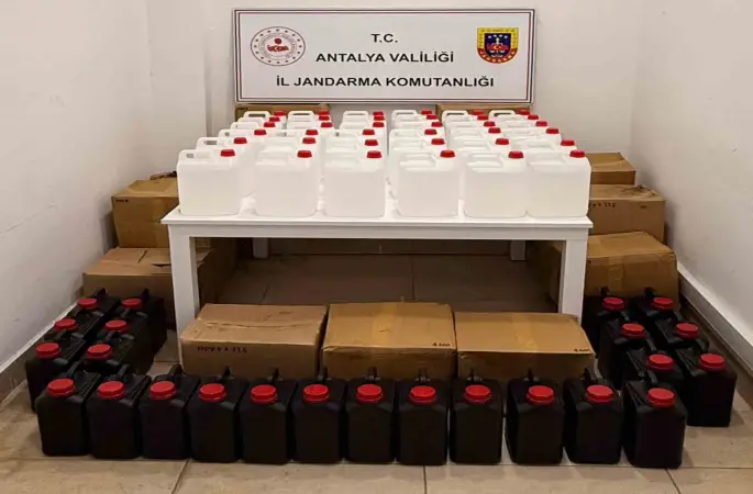Antalya’da 550 litre kaçak etil alkol ele geçirildi
