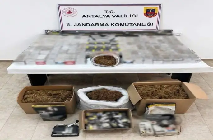 Antalya’da jandarmadan kaçakçılık operasyonu

