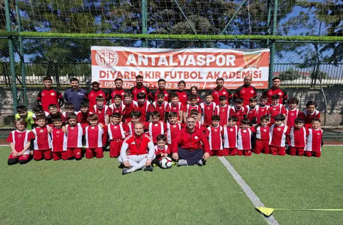 Antalyaspor Diyarbakır Futbol Akademisinden çocuklara sağlık atölyesi
