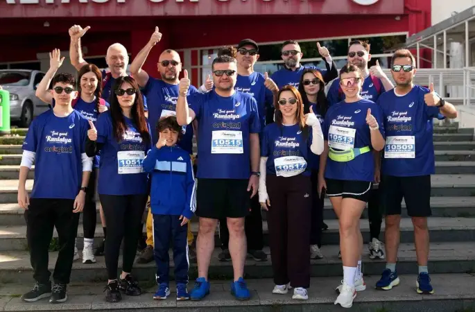 ANTGİAD Runtalya’da otizm farkındalığı için koştu
