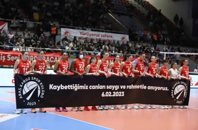 Aras Kargo Spor Kulübü, 6 Şubat depremlerinin yıl dönümünde AFAD çalışanlarını ağırladı
