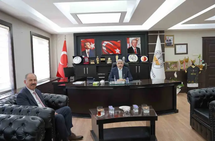 Ardeş Belediye Arpaçay’dan Kahta Belediyesine ziyaret
