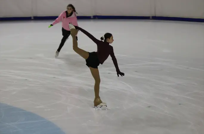 Artistik Buz Pateni Türkiye Şampiyonası, Kocaeli'de başladı