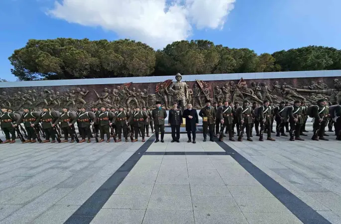 Atatürk’ün taarruzu değil ölmeyi emrettiği "57. Alay" yeniden kuruldu
