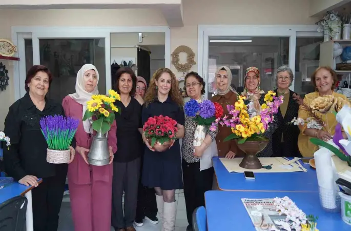 Atıklar kadınların elinde sanata dönüşüyor
