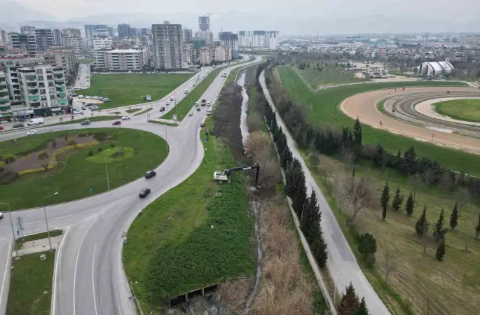 Ayafatma Deresi’nde kapsamlı temizlik çalışması
