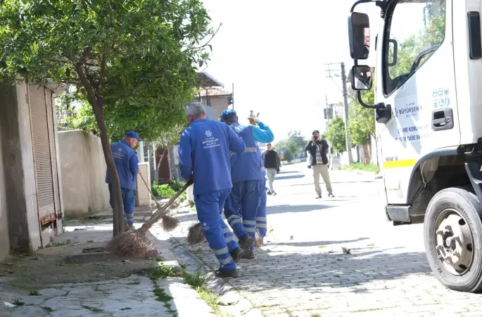 Aydın Büyükşehir’den, çevre düzenleme ve bakım çalışması
