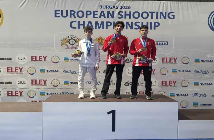Aydınlı sporcudan Avrupa şampiyonasında çifte madalya
