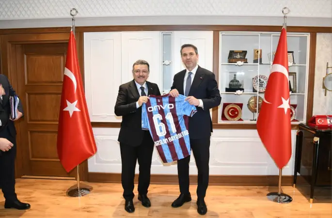 Bakan Bayraktar Trabzon’da
