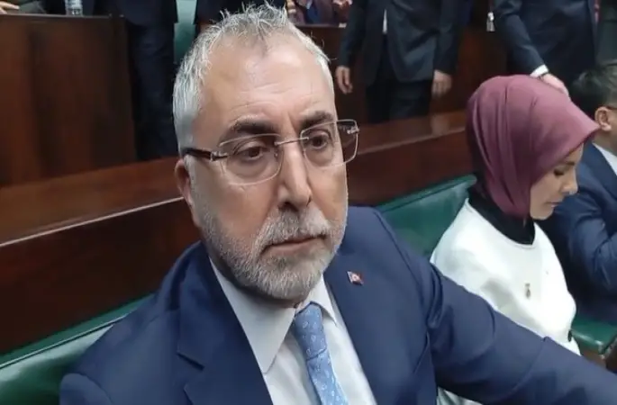 Bakan Işıkhan: "Emekli ikramiyelerinin erken ödenmesi için çalışma yapabiliriz"
