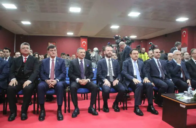 Bakan Kacır: "Kütahya, Türkiye’nin kalkınma yolculuğunda özel bir yere sahip"
