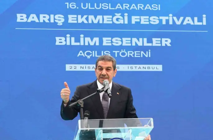 Bakan Kacır’dan Esenler’e müjde: "İlçeye muhteşem bir teknopark kazandırıyoruz"
