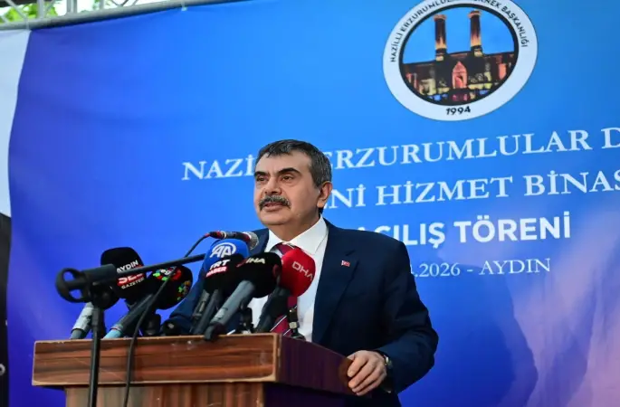 Bakan Tekin, Nazilli’de Erzurumlular Derneği’nin açılışına katıldı
