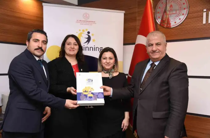 Balıkesir’de 10 okula uluslararası prestij belgesi
