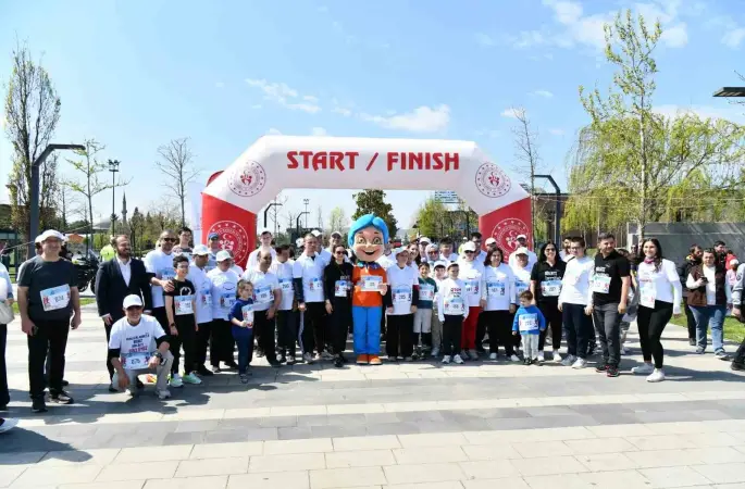 Balıkesir’de adımlar otizm farkındalığı için atıldı
