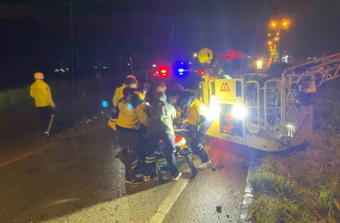 Balıkesir’de yolcu otobüsü devrildi: 3 ölü, 26 yaralı
