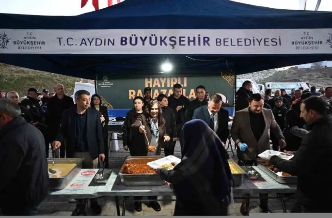 Başkan Çerçioğlu Yenipazar’da vatandaşlarla iftar sofrasında buluştu
