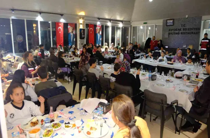 Başkan Doğanca, öksüz ve yetimlerle iftarda buluştu
