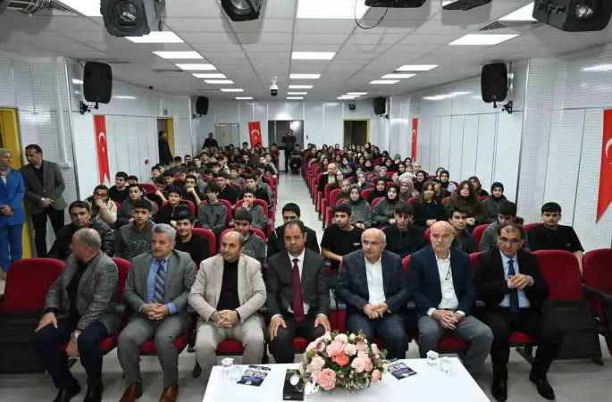 Başkan Er: "Malatya küllerinden doğdu"
