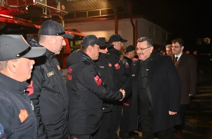 Başkan Genç’ten yılbaşında görev yapan personele ziyaret
