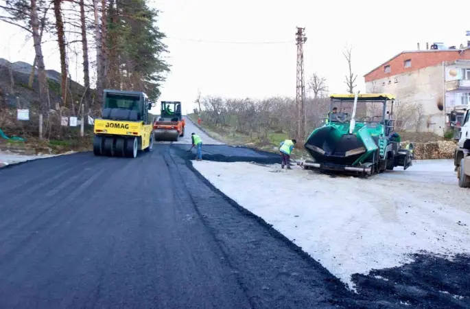 Başkan Güler: "Kendi iş makinelerimiz ile yoğun çalışıyoruz"
